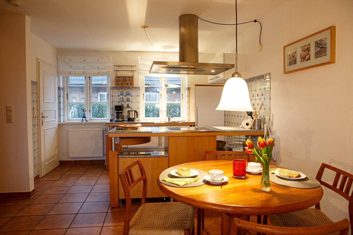 Friesennest Appartement Oldsum Buitenkant foto
